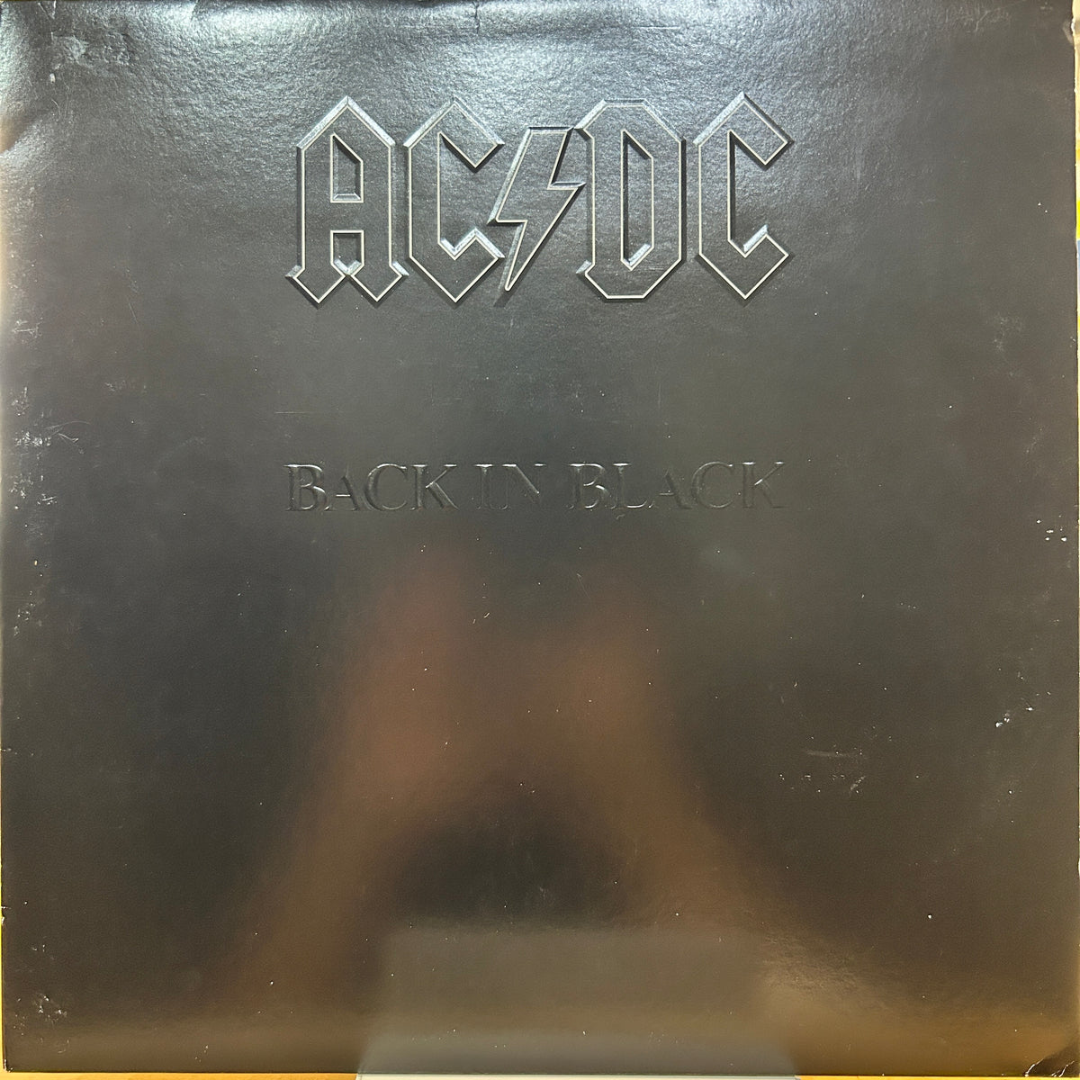 AC/DC - BACK IN BLACK